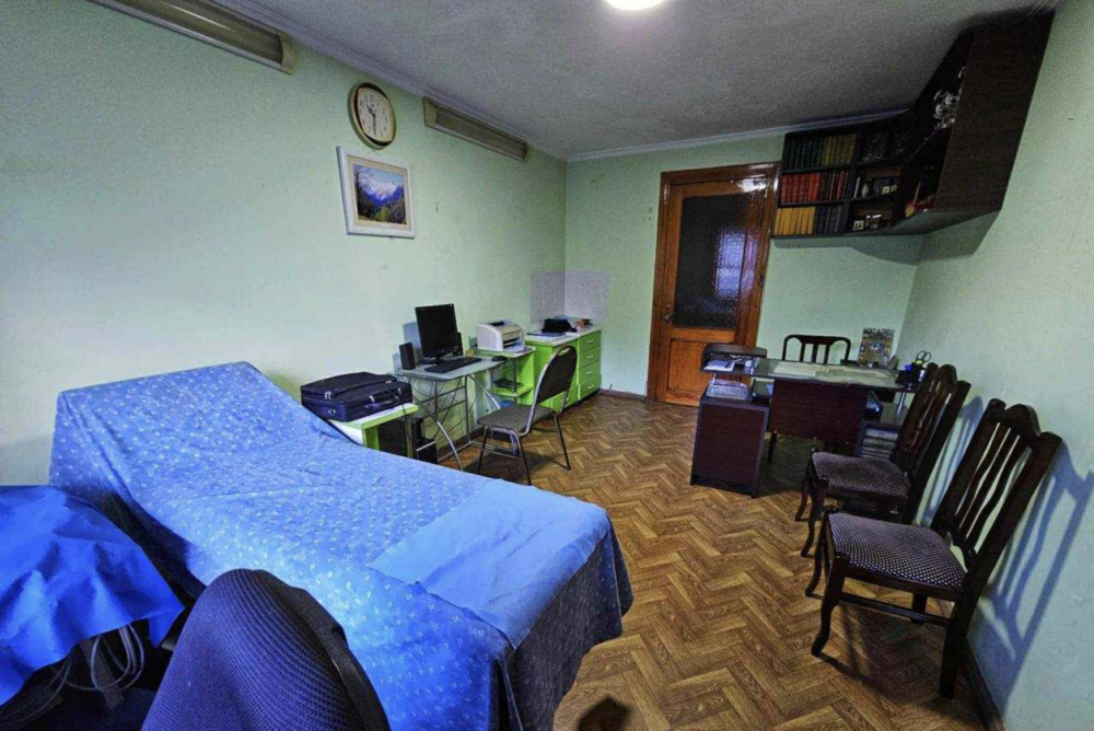 იყიდება, უნივერსალური კომერციული ფართი